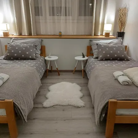 Jumi Apartment *
